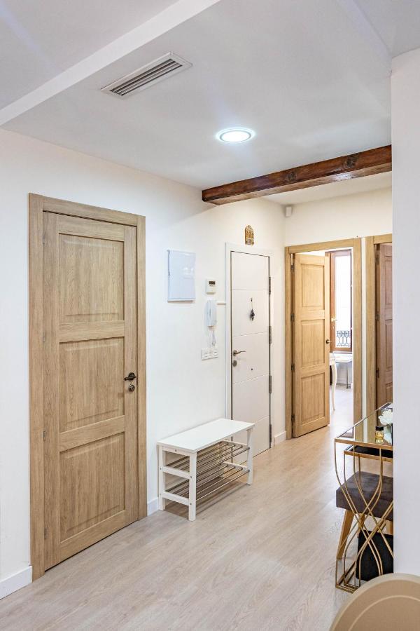 バレンシアCentral Luxury Flat With Free Parkingアパートメント エクステリア 写真