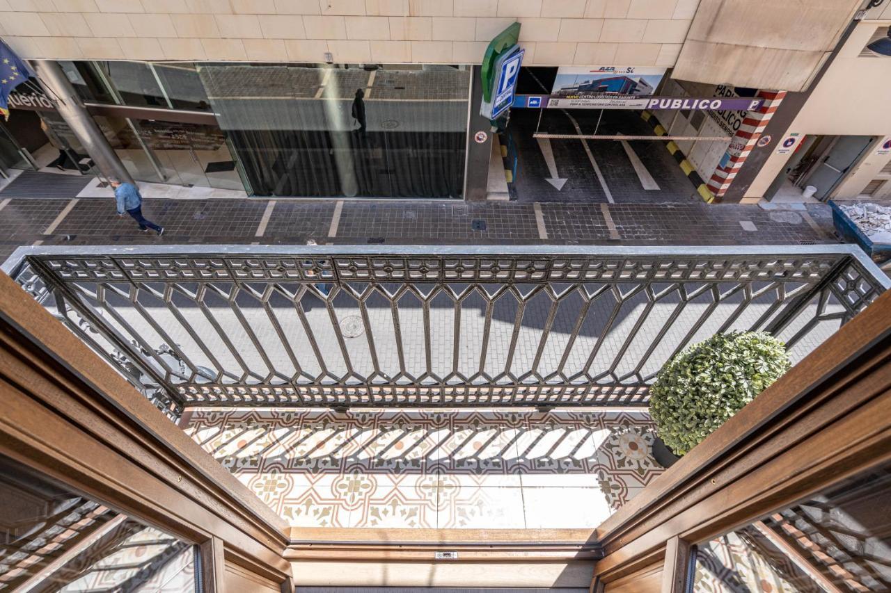 バレンシアCentral Luxury Flat With Free Parkingアパートメント エクステリア 写真
